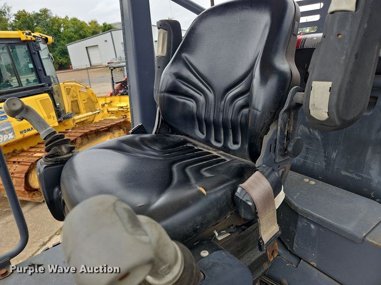 image for item OJ9855 2015 Hamm H11iP single drum vibratory roller