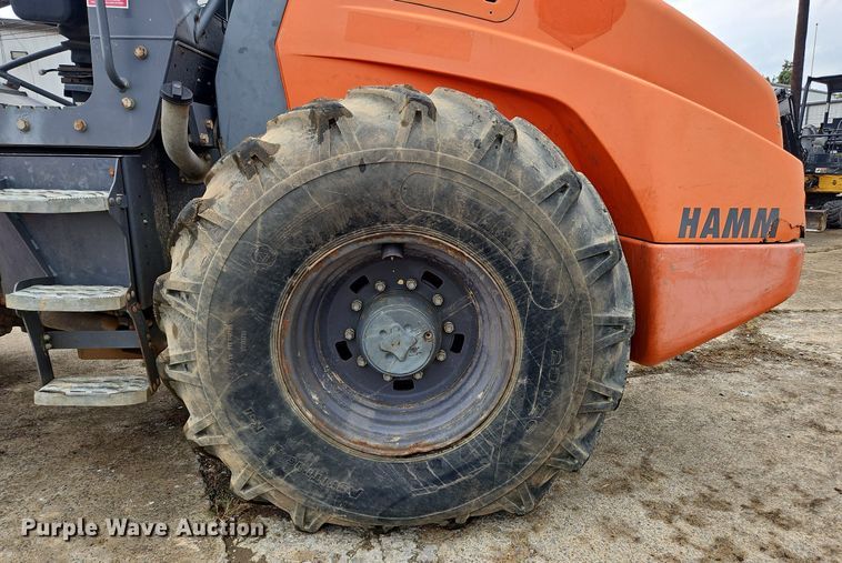 image for item OJ9855 2015 Hamm H11iP single drum vibratory roller
