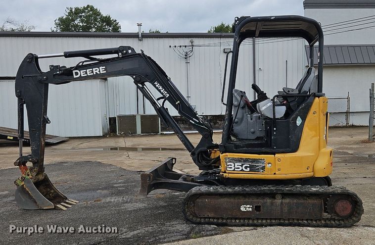 image for item OJ9856 2018 John Deere 35G mini excavator