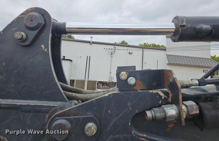 image for item OJ9856 2018 John Deere 35G mini excavator