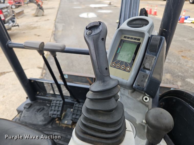 image for item OJ9856 2018 John Deere 35G mini excavator