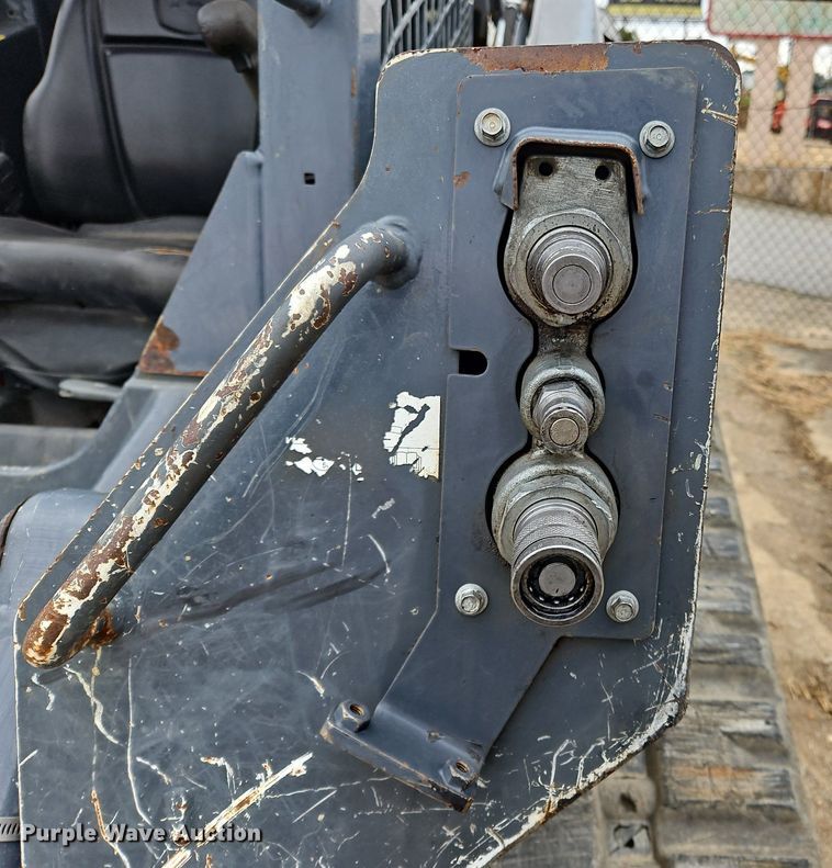 image for item OJ9857 2018 John Deere 323E tracked skid steer loader