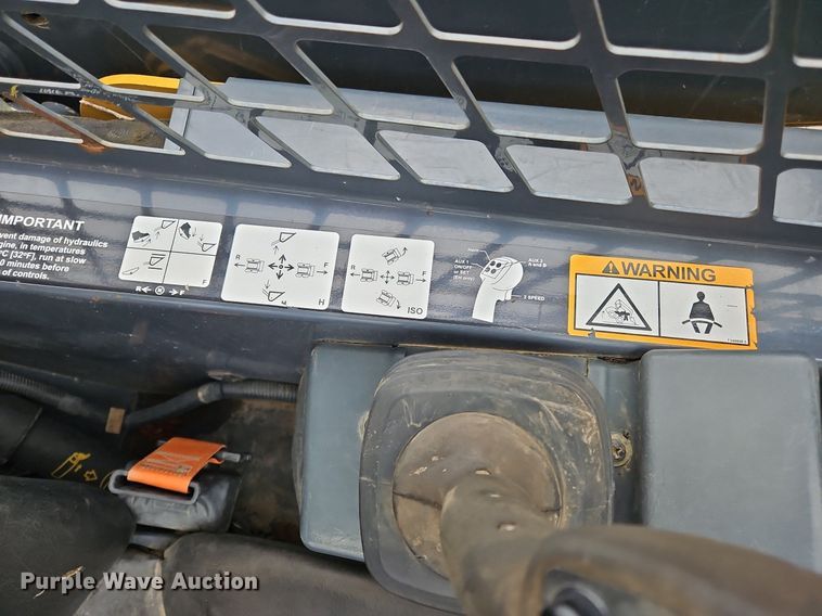 image for item OJ9857 2018 John Deere 323E tracked skid steer loader