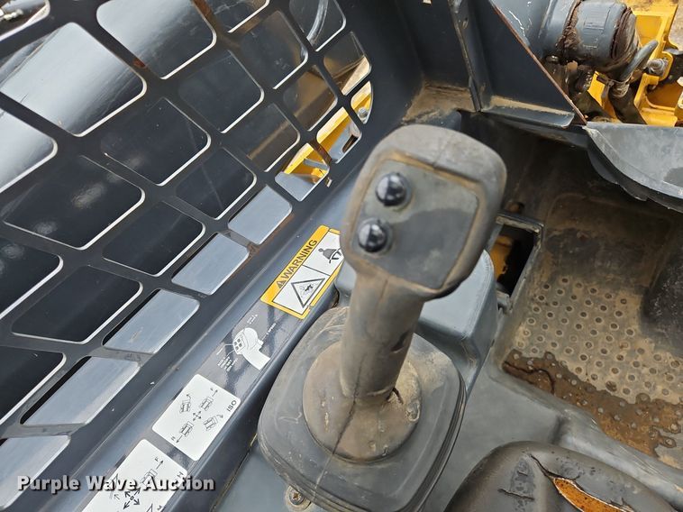 image for item OJ9857 2018 John Deere 323E tracked skid steer loader