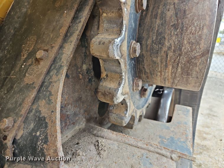 image for item OJ9857 2018 John Deere 323E tracked skid steer loader