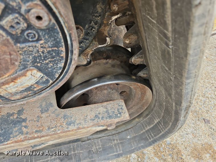 image for item OJ9857 2018 John Deere 323E tracked skid steer loader