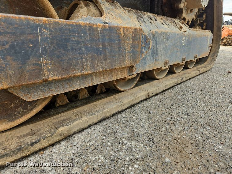 image for item OJ9858 Kubota  SVL65 tracked skid steer loader