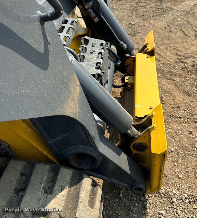 image for item YA0002 2019 John Deere 333G tracked skid steer loader