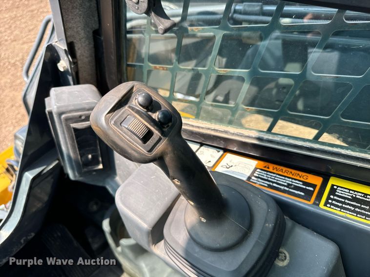 image for item YA0002 2019 John Deere 333G tracked skid steer loader