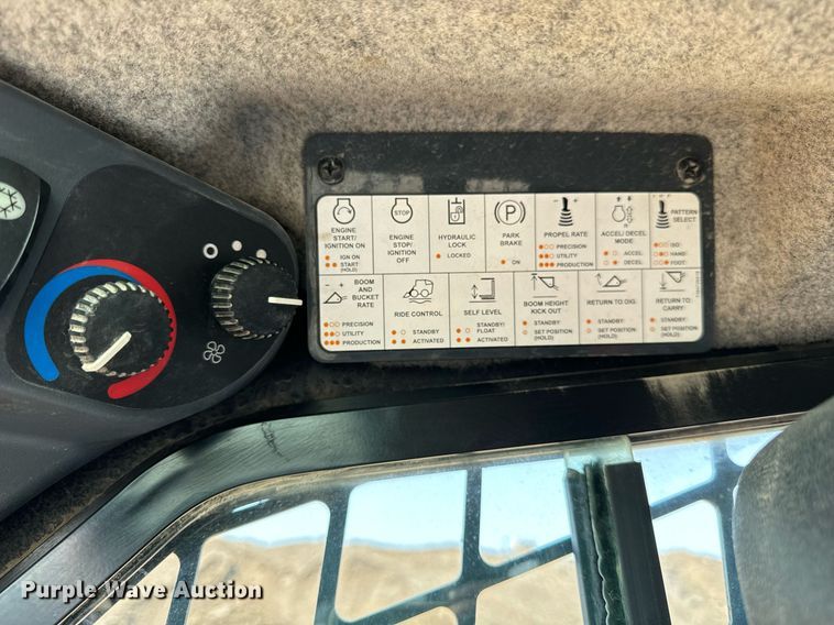 image for item YA0002 2019 John Deere 333G tracked skid steer loader