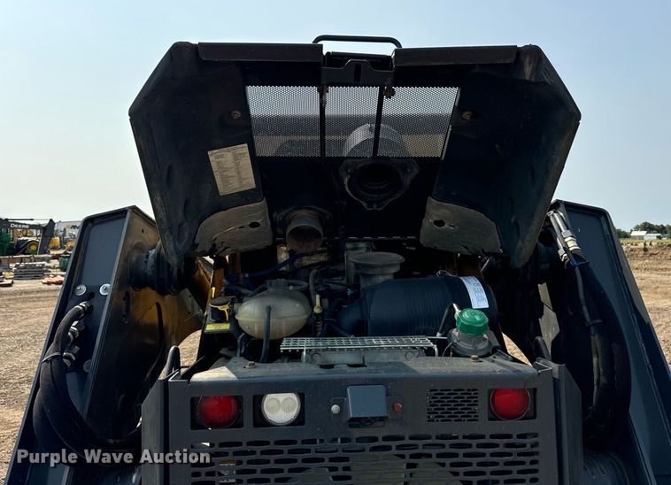 image for item YA0002 2019 John Deere 333G tracked skid steer loader