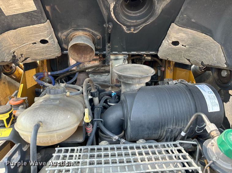 image for item YA0002 2019 John Deere 333G tracked skid steer loader