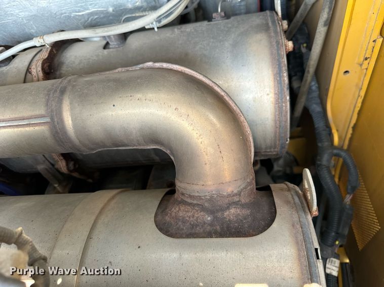 image for item YA0002 2019 John Deere 333G tracked skid steer loader