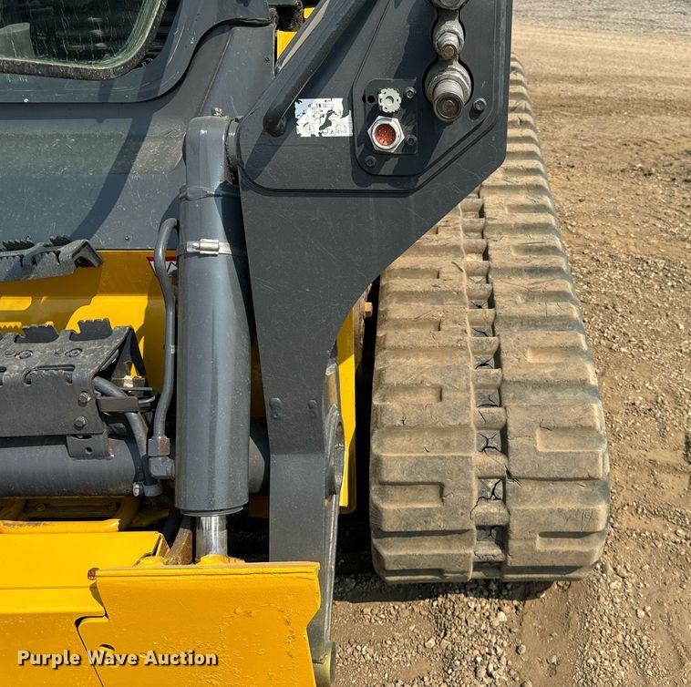 image for item YA0002 2019 John Deere 333G tracked skid steer loader