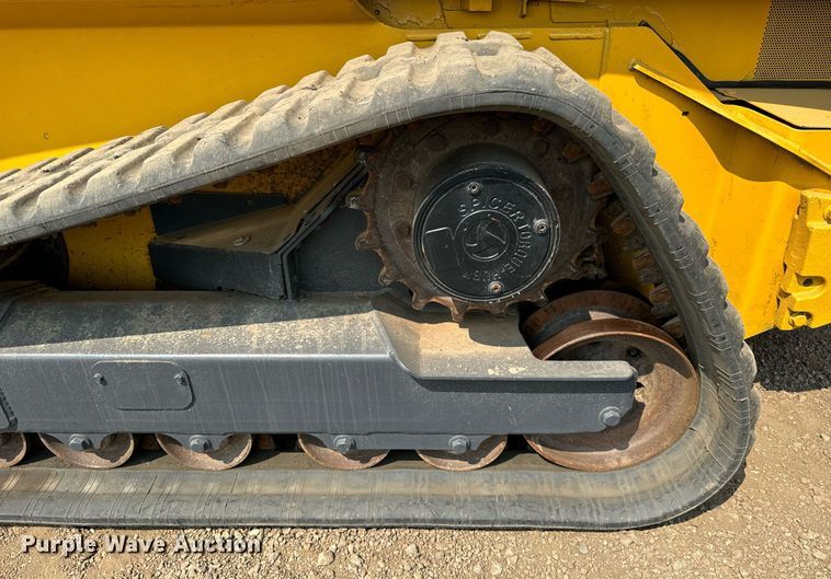 image for item YA0002 2019 John Deere 333G tracked skid steer loader