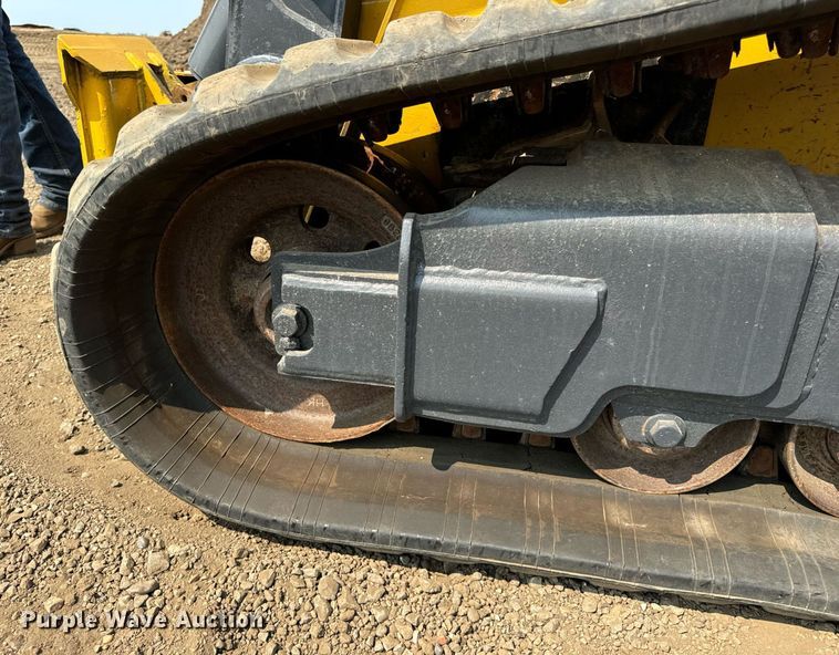 image for item YA0002 2019 John Deere 333G tracked skid steer loader