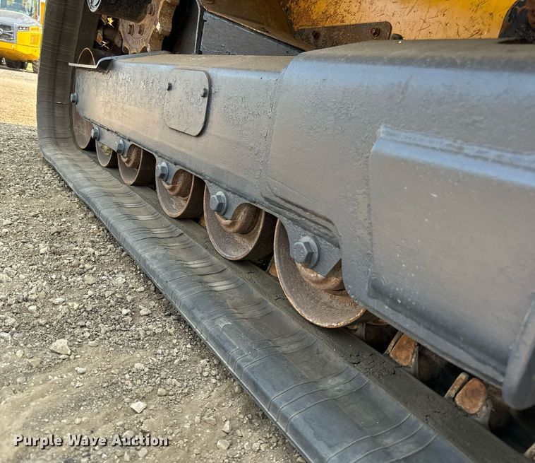 image for item YA0002 2019 John Deere 333G tracked skid steer loader