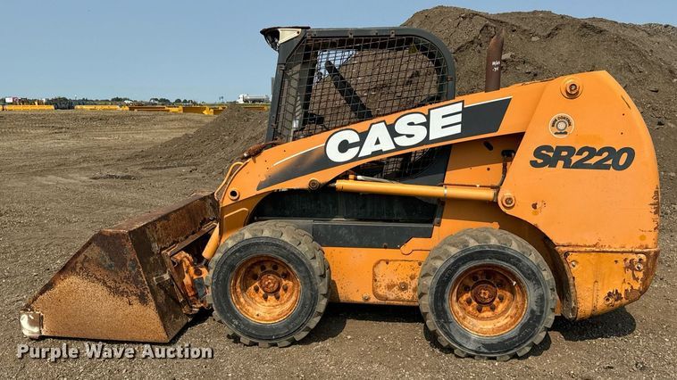 image for item YA0004 2011 Case SR220 skid steer loader