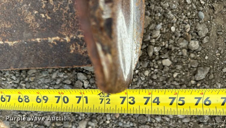 image for item YA0004 2011 Case SR220 skid steer loader