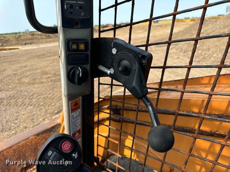 image for item YA0004 2011 Case SR220 skid steer loader