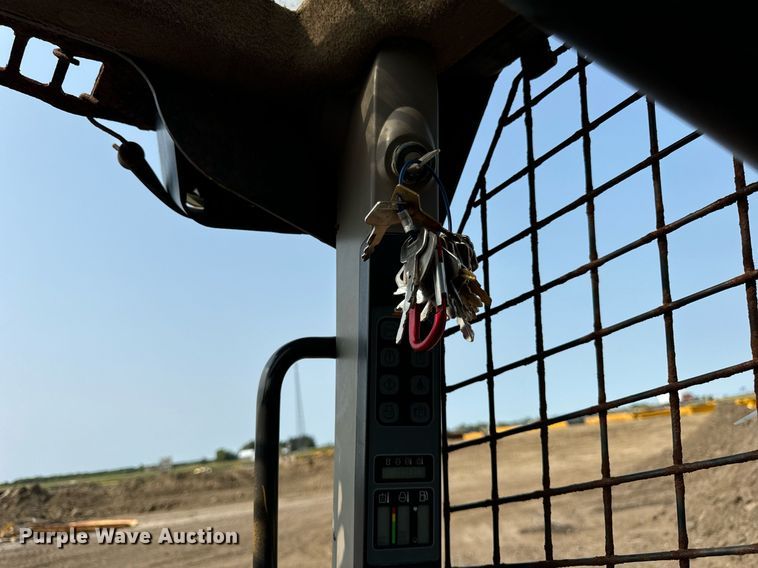 image for item YA0004 2011 Case SR220 skid steer loader