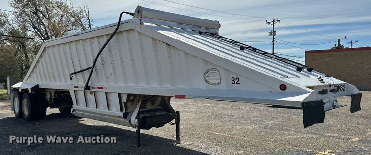 image for item DD3234 2008 Construction Trailer Specialist, Inc BDT-40 bottom dump trailer
