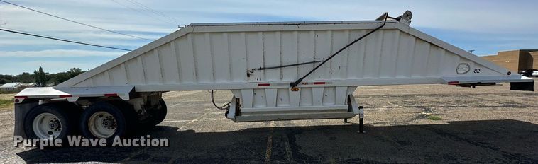 image for item DD3234 2008 Construction Trailer Specialist, Inc BDT-40 bottom dump trailer