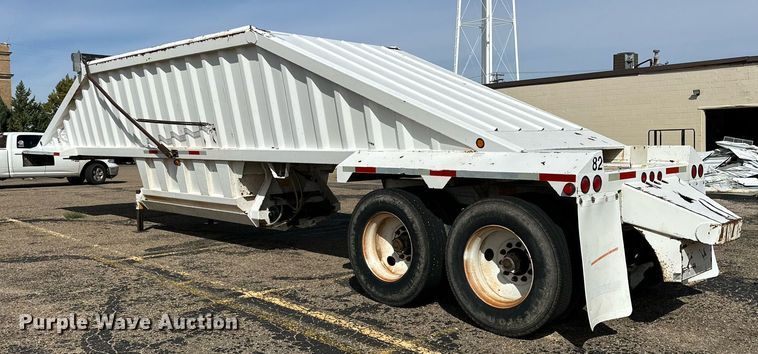 image for item DD3234 2008 Construction Trailer Specialist, Inc BDT-40 bottom dump trailer
