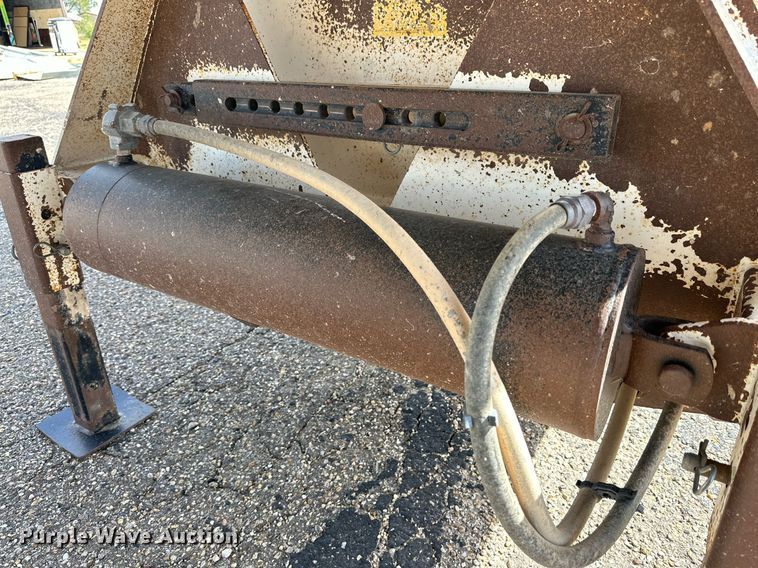 image for item DD3234 2008 Construction Trailer Specialist, Inc BDT-40 bottom dump trailer