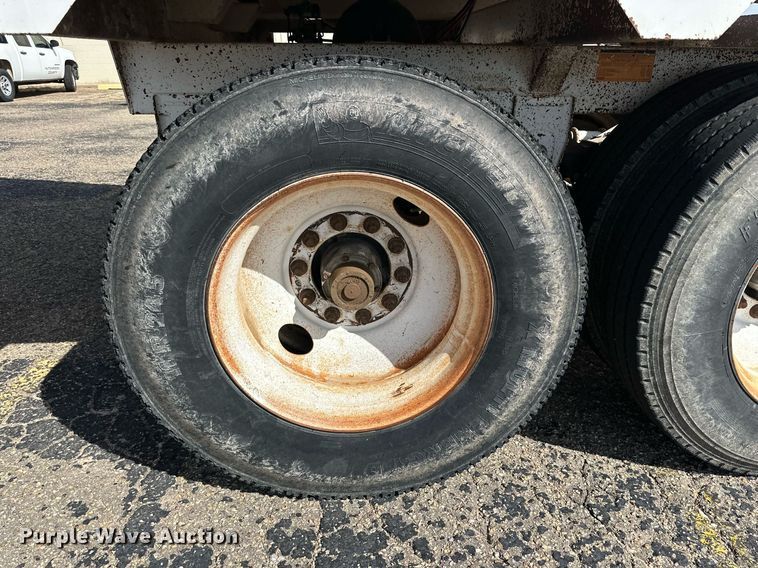 image for item DD3234 2008 Construction Trailer Specialist, Inc BDT-40 bottom dump trailer