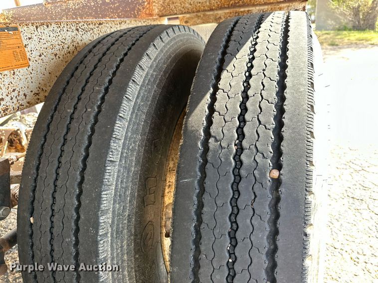 image for item DD3234 2008 Construction Trailer Specialist, Inc BDT-40 bottom dump trailer