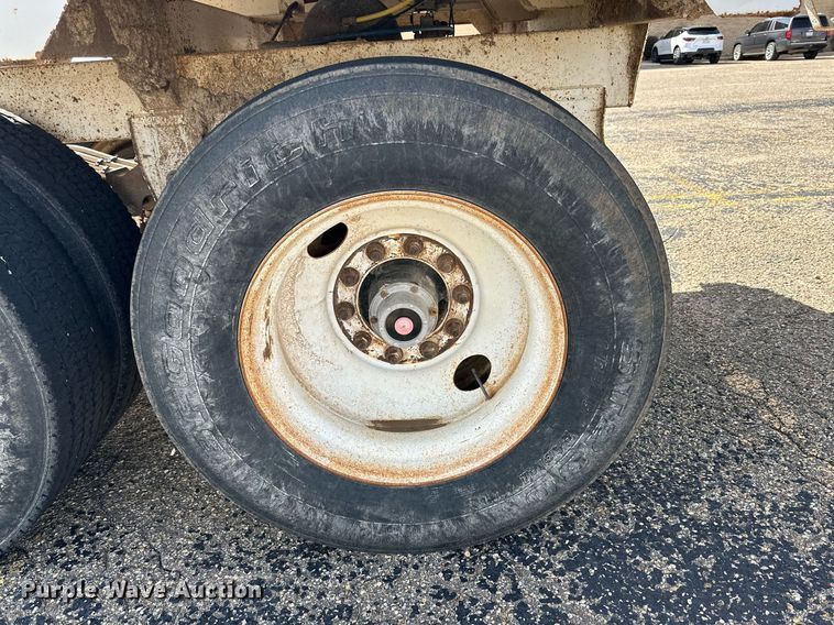 image for item DD3234 2008 Construction Trailer Specialist, Inc BDT-40 bottom dump trailer