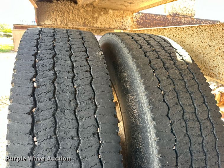 image for item DD3234 2008 Construction Trailer Specialist, Inc BDT-40 bottom dump trailer