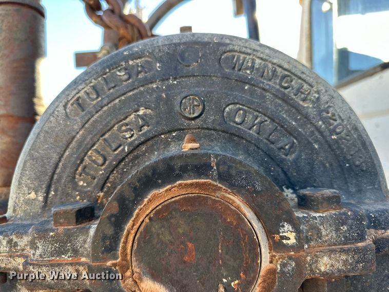image for item DD3244 1982 Mack R686ST winch truck