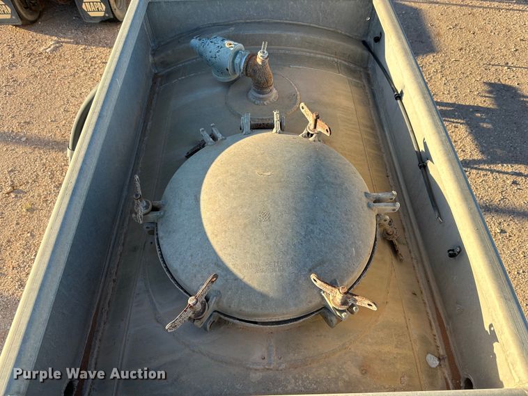 image for item DD3245 1972 Fruehauf tank trailer