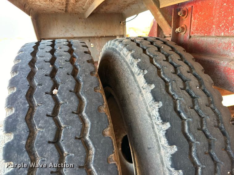 image for item DD3245 1972 Fruehauf tank trailer