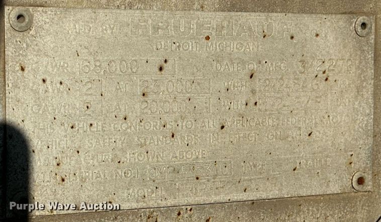 image for item DD3245 1972 Fruehauf tank trailer