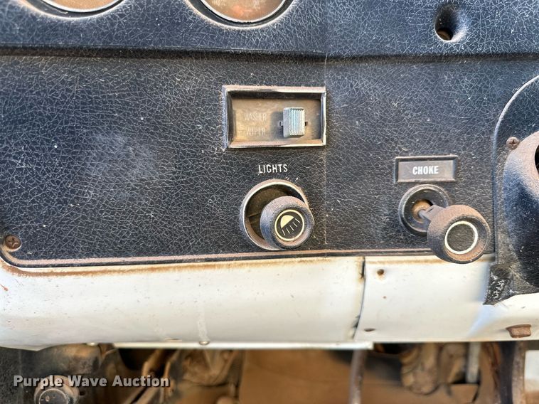 image for item DD3246 1978 Chevrolet C60 dump truck