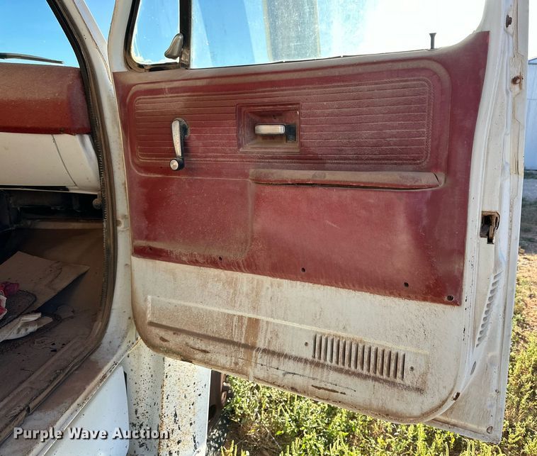 image for item DD3246 1978 Chevrolet C60 dump truck