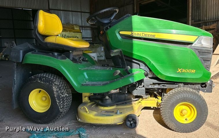 image for item DD3247 2015 John Deere X300R lawn mower