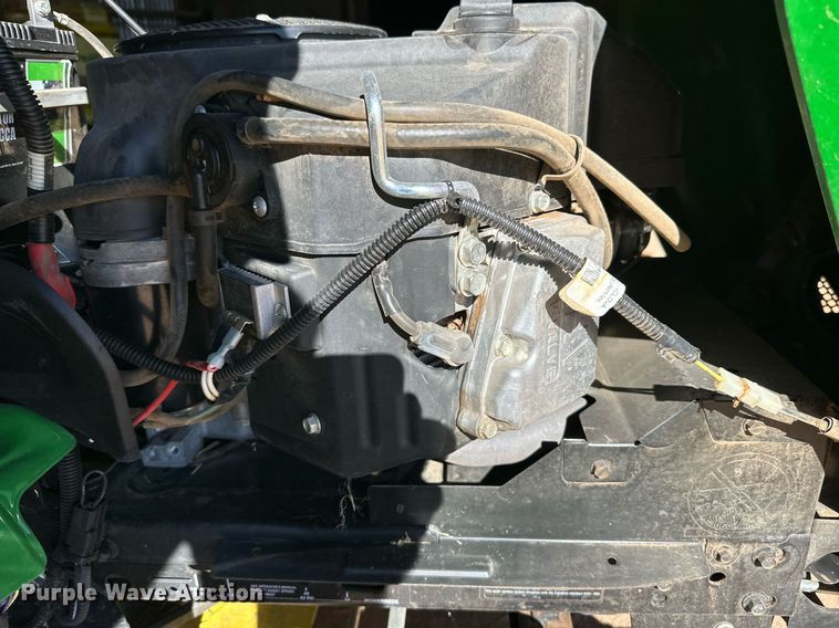 image for item DD3247 2015 John Deere X300R lawn mower