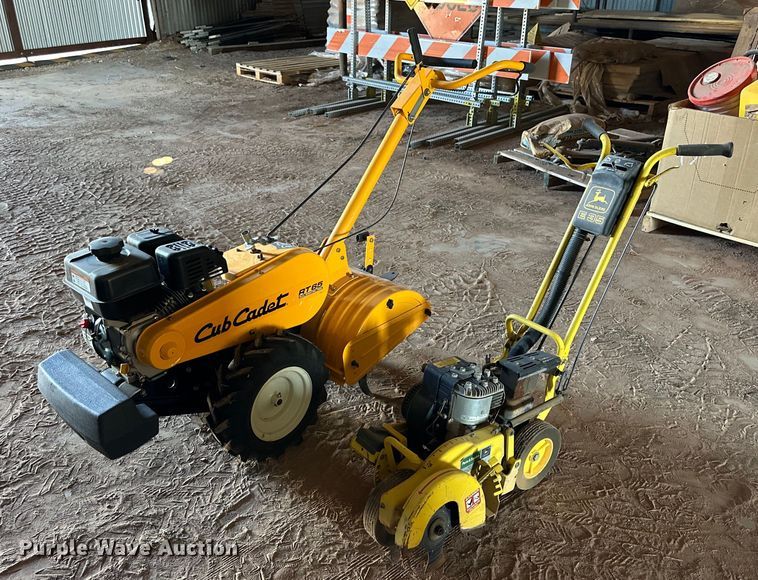 image for item DD3248 Lawn and garden equipment