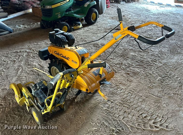 image for item DD3248 Lawn and garden equipment