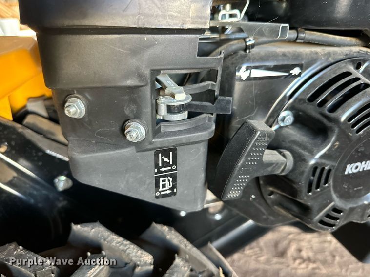 image for item DD3248 Lawn and garden equipment