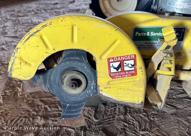 image for item DD3248 Lawn and garden equipment