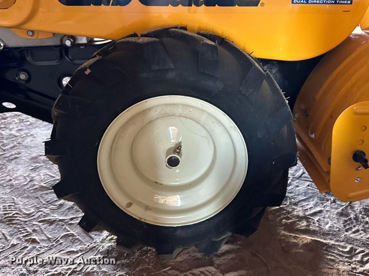 image for item DD3248 Lawn and garden equipment