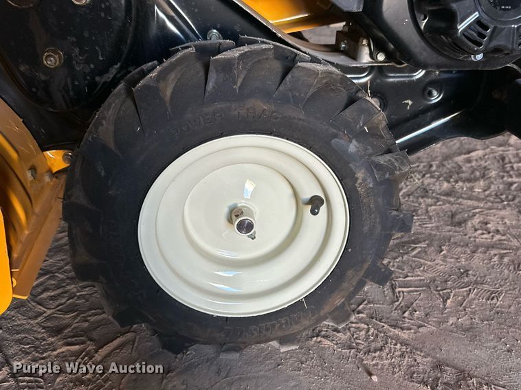 image for item DD3248 Lawn and garden equipment