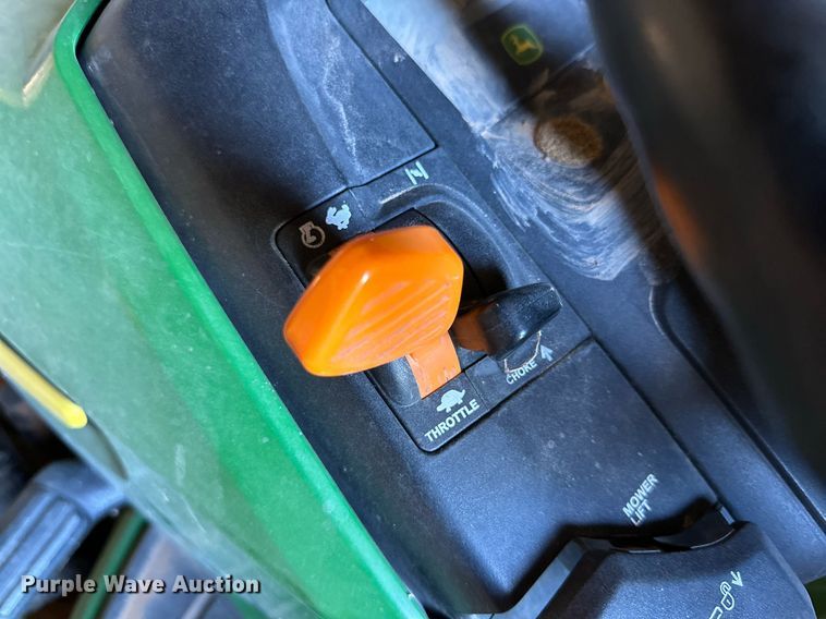 image for item DD3249 2009 John Deere X300R lawn mower