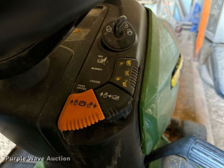 image for item DD3249 2009 John Deere X300R lawn mower