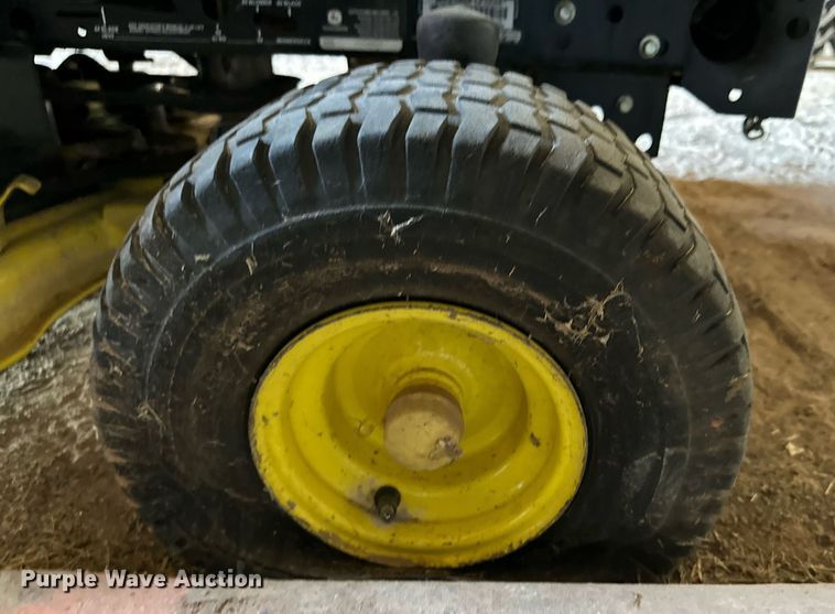 image for item DD3249 2009 John Deere X300R lawn mower